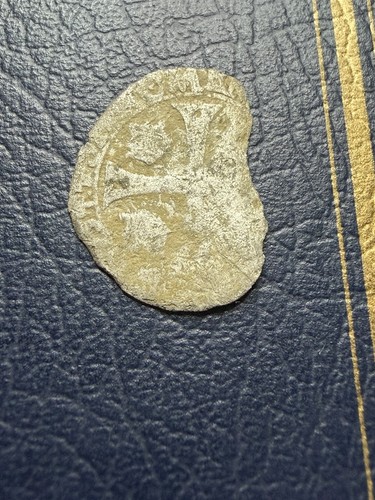 Hammered silver coin looks - hammered,