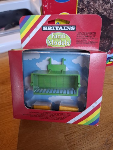 Britains farm toys bale - britains,