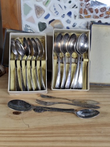 Lot silver plated spoons - of,