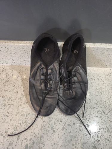 Move womens size 5 - move,