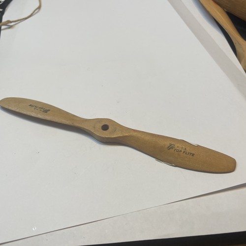 Top flite7 wooden propeller - top, flite7-3