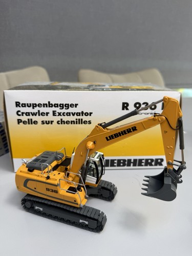 Liebherr 936 excavator - r, iv