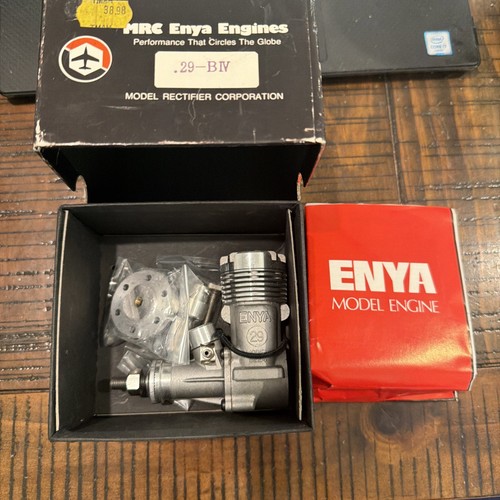 Enya b1v model airplane - .29,