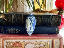 Antique Wedgwood Dip Jasper Ware Cameo Pendant Necklace Gods goddess Gift packed