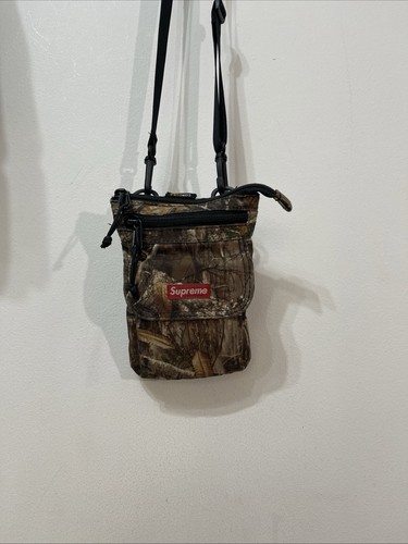 Supreme shoulder bag - in, the
