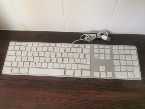 Apple wired keyboard - wired, usb