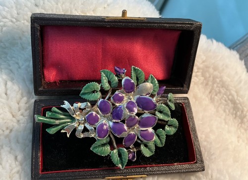Vintage exquisite enamel - ,