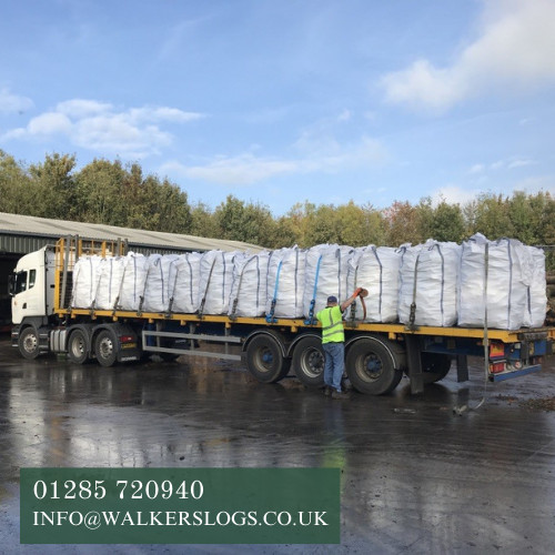 Walker logs firewood - -, lorry