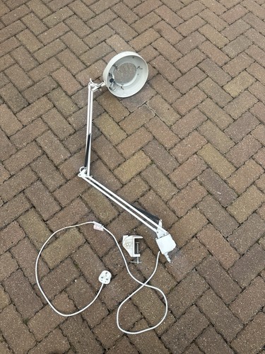 Clarke desk mounted magnifying
