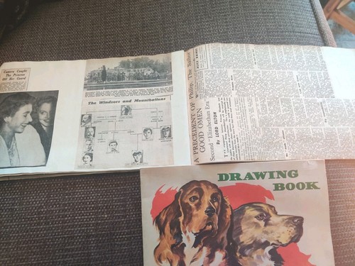 Vintage scrap books royal - -,