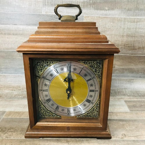 Vtg jostens hermle mantle - vtg,