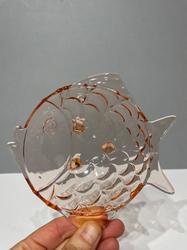 Vintage pink glass fish - pink,