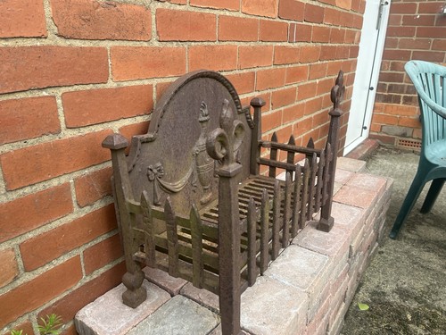 Antique cast iron dog - cast,