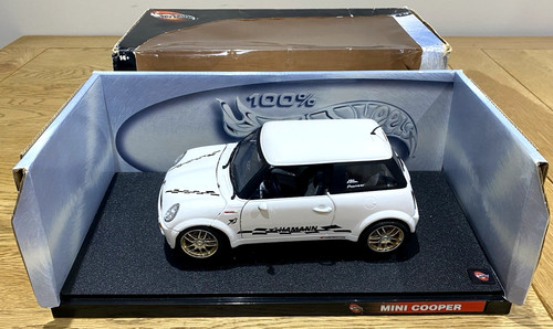 Hot wheels bmw - hot, 1:18