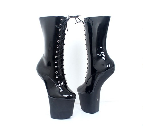 Heelless hoof play gothic