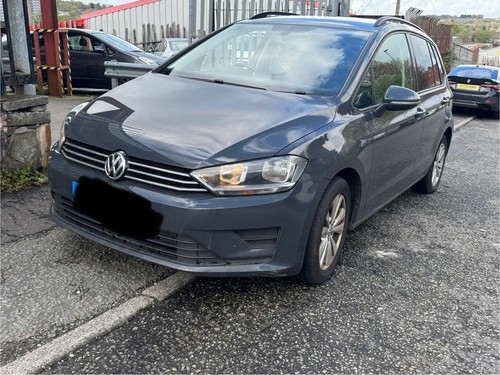 Breaking golf sportsvan - vw,