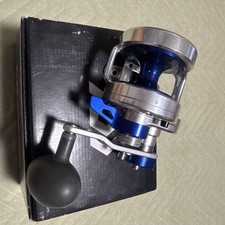 DAIWA SALTIGA LD35 2SPEED Fishing Reel Silver Blue Unused Condition