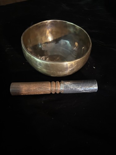 Hand beaten tibetan singing - hand,