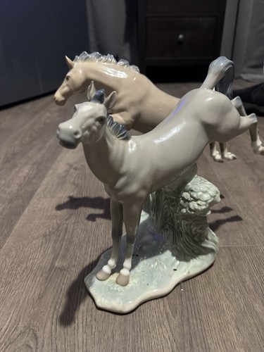 Lladro nao horses jumping - -,