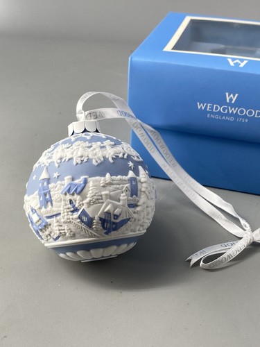 Boxed wedgwood blue - blue, jasperware