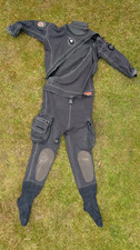 SANTI E.Lite Diving Drysuit + Heated Undersuit & Gloves  - Men's: Size ML