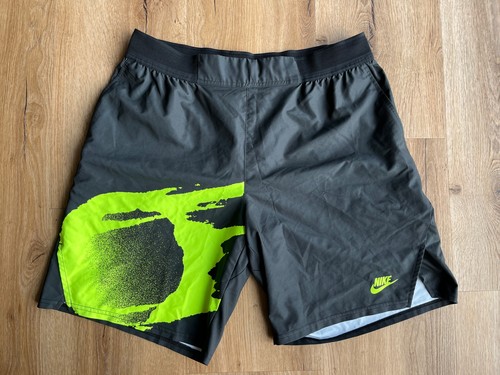 Nike tennis shorts - (l),