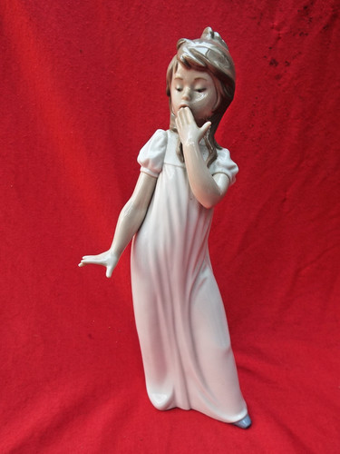 Lladro nao ready - lladro, bed"