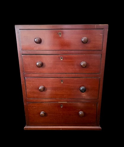 Late 1800s mahogany apprentice - late,