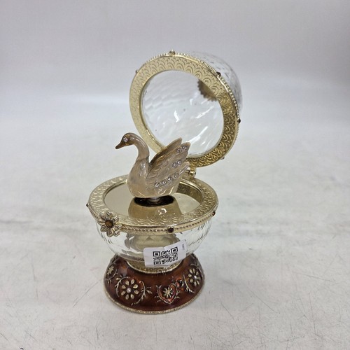 Vintage style glass - style, egg