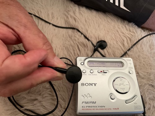 Sony g755 minidisc walkman - minidisc,