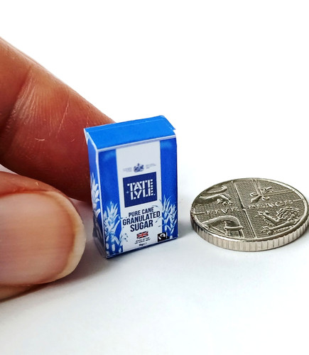 Dolls house miniature - house, 1:12