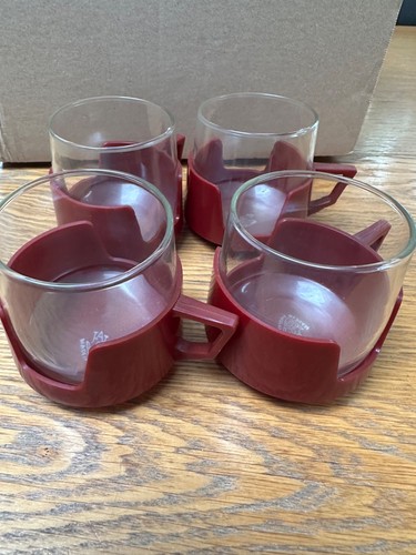 Red pyrex drink cups - drink, up