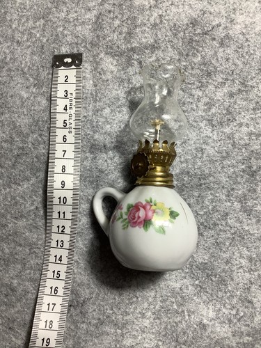 Vintage miniature floral oil - floral,