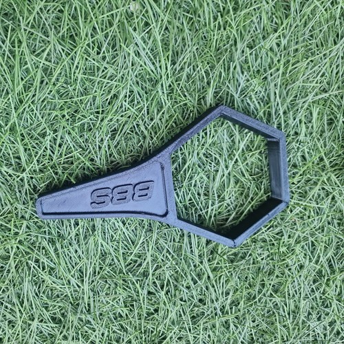 Alloy wheel centre cap tool - centre,