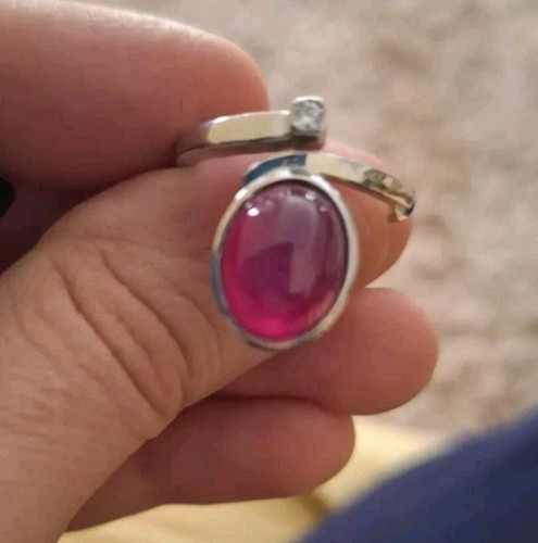 18ct gold ruby diamond ring - ruby,