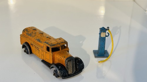 Dinky toys 25d petrol tank - dinky,