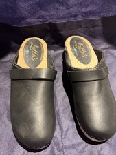 Lotta from Stockholm classic black on dark brown wooden slip-on clogs size 37