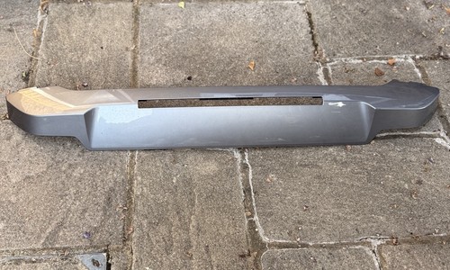 Land rover defender genuine - land,