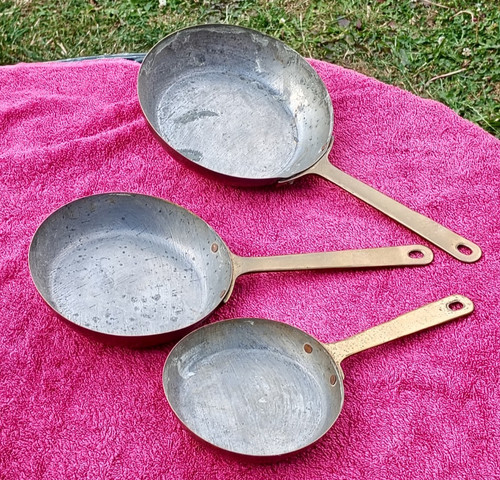 Small light copper frying - light,