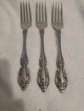 Oneida Raphael Set of 3 Distinction Deluxe Stainless Dinner Forks  7"