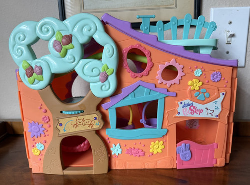Hasbro lps littlest pet shop - hasbro,
