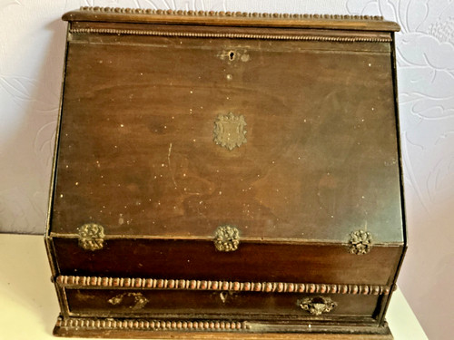 Antique mahogany victorian - mahogany,