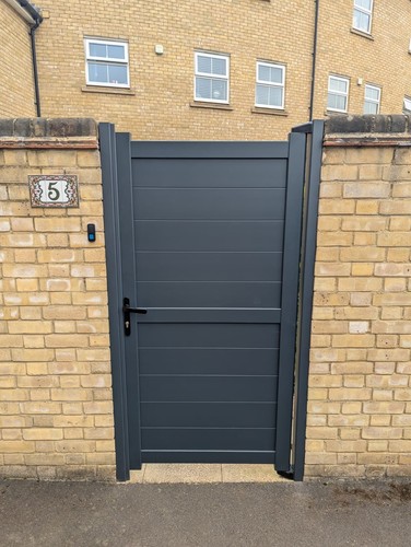 Aluminium pedestrian gates - aluminium,