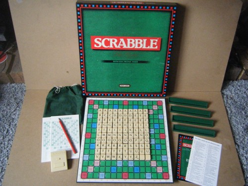 Vintage scrabble deluxe - "scrabble, with