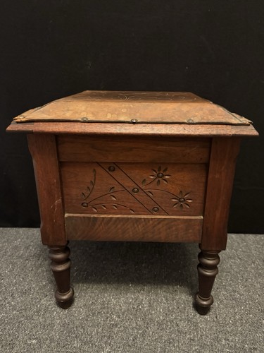 Antique wooden victorian - wooden,