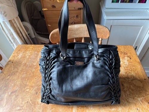 Bennett black leather - l.k.,