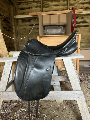 Stubben dressage saddle black - saddle,