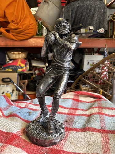 American footballer statue - american,