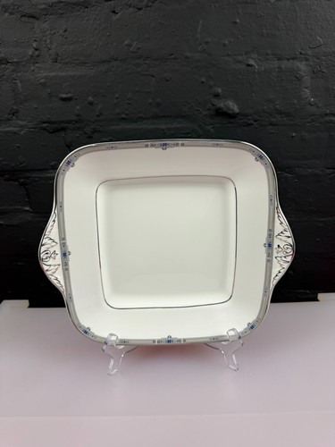 Wedgwood amherst square eared - amherst,