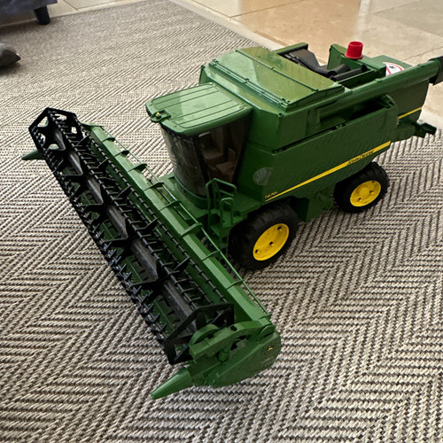 John deere t670 - john,